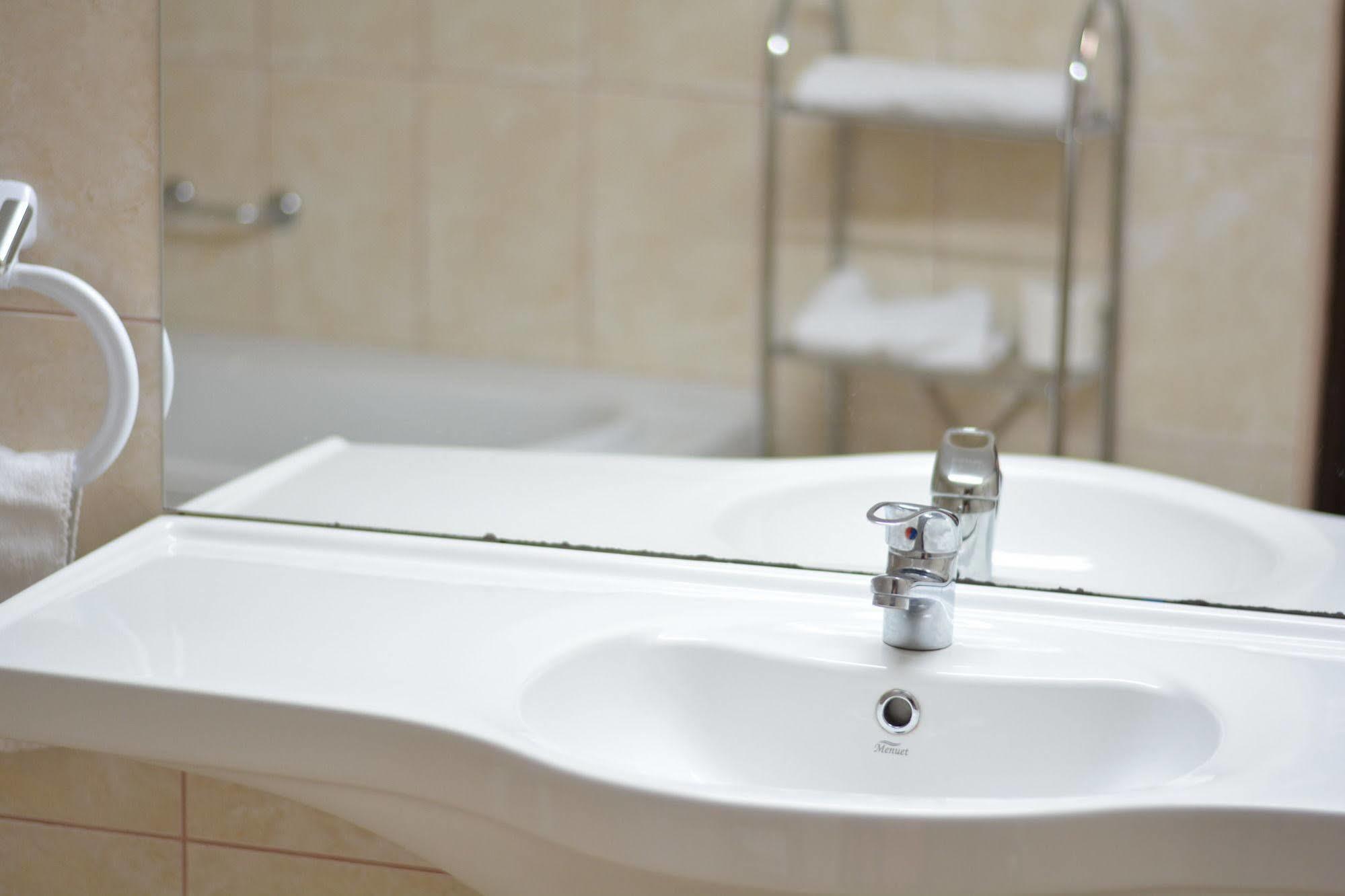 Hanul Fullton Cluj-Napoca Ngoại thất bức ảnh